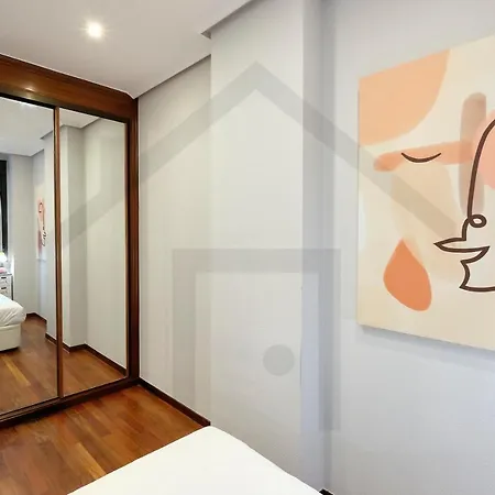 Apartament La Casa De Begona - A Un Paso Del Centro De Gijon. *