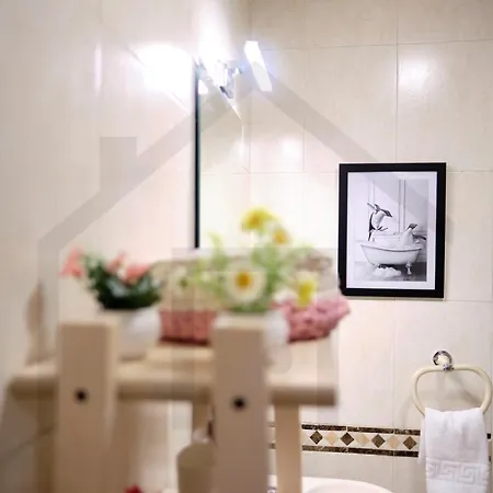 Apartament La Casa De Begona - A Un Paso Del Centro De Gijon. *